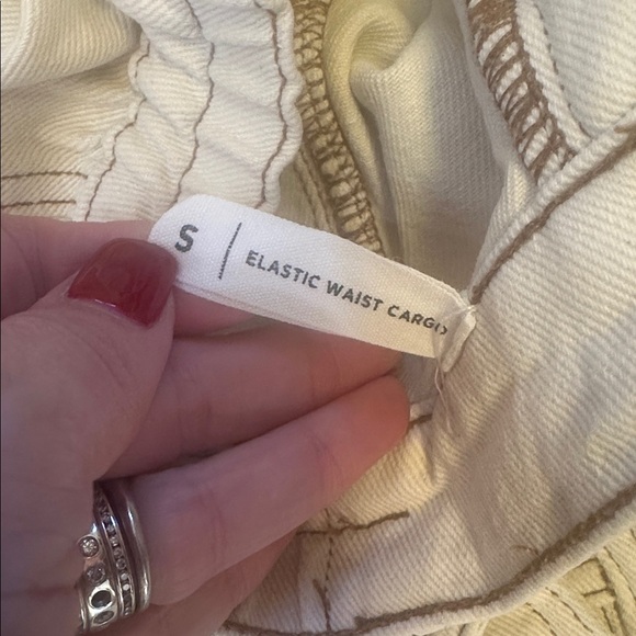 Pac Sun Elastic Waist Cargo Pants off white/cream Women’s Size Small y2k - Picture 3 of 4